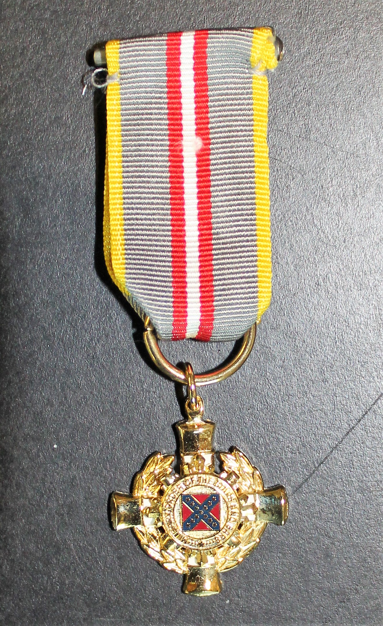 GEC and Staff Medal, mini, pin fastener
